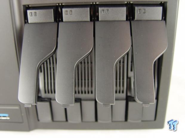 Asustor AS-604T 4-Bay NAS Review 13