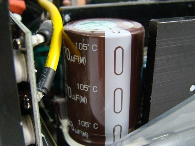 Thermaltake EVO Blue 2.0 850-Watt 80 PLUS Gold Power Supply Review 22