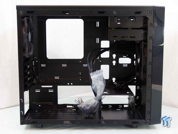 Cooler Master N200 Chassis Review 14