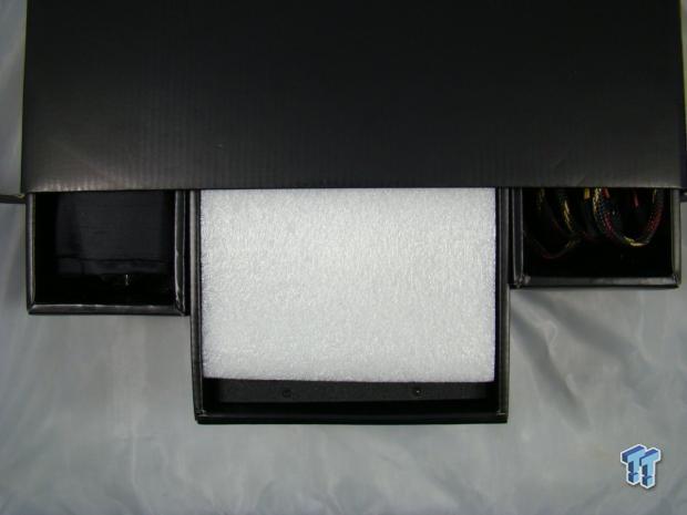 Enermax Platimax 1350-Watt 80 PLUS Platinum Power Supply Review 10