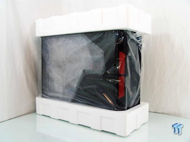 Aerocool Xpredator X3 Devil Red Edition Full-Tower Chassis Review 06