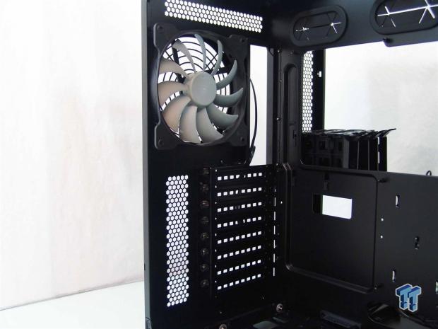 Corsair Carbide Series Air 540 High Airflow ATX Cube Chassis Review 20
