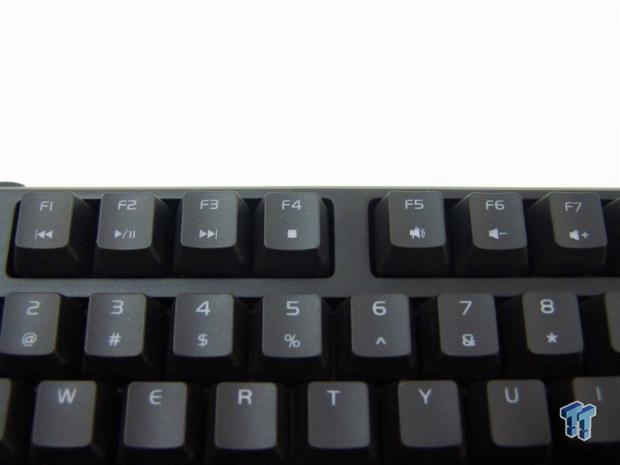 Tt eSPORTS Poseidon Illuminated Mechanical Keyboard Review 14 Tt eSPORTS Poseidon Illuminated Mechanical Keyboard Review 14