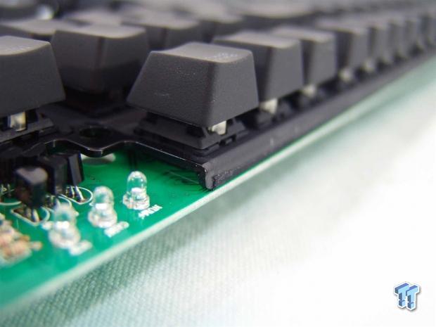 Tt eSPORTS Poseidon Illuminated Mechanical Keyboard Review 27 Tt eSPORTS Poseidon Illuminated Mechanical Keyboard Review 27