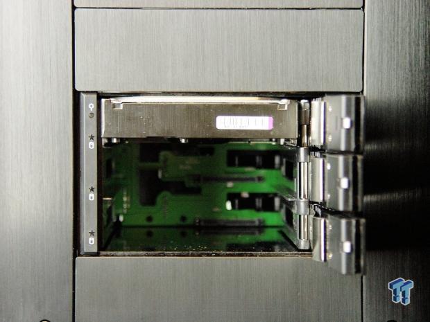 iStarUSA BPN-DE230SS Trayless HDD Cage Review 15