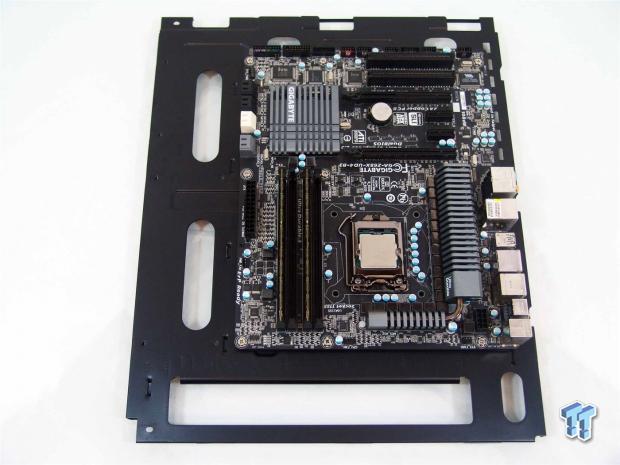 SilverStone Raven 4 B-W Full-Tower Chassis Review 30 SilverStone Raven 4 B-W Full-Tower Chassis Review 30