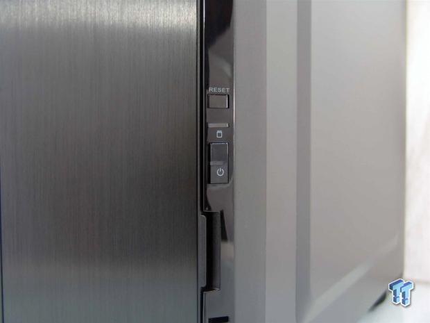 Thermaltake Urban T21 Mid-Tower Chassis Review 08 Thermaltake Urban T21 Mid-Tower Chassis Review 08