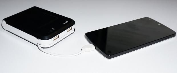 Genius ECO-u1000 10,400mAh Universal Portable Battery Review 09