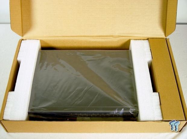 Netgear ProSAFE XS712T L2+ 10GbE Switch Review 04 Netgear ProSAFE XS712T L2+ 10GbE Switch Review 04