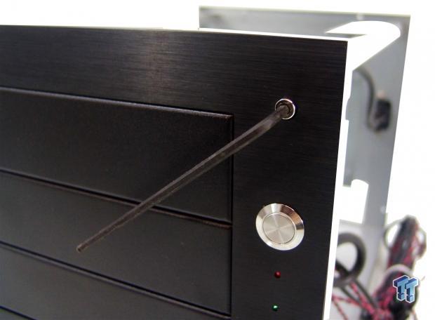 iStarUSA S35 Mini-ITX NAS Tower Chassis Review 20 iStarUSA S35 Mini-ITX NAS Tower Chassis Review 20