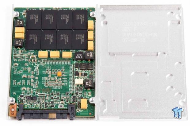 SanDisk Optimus Eco Enterprise SAS SSD Review 06 SanDisk Optimus Eco Enterprise SAS SSD Review 06