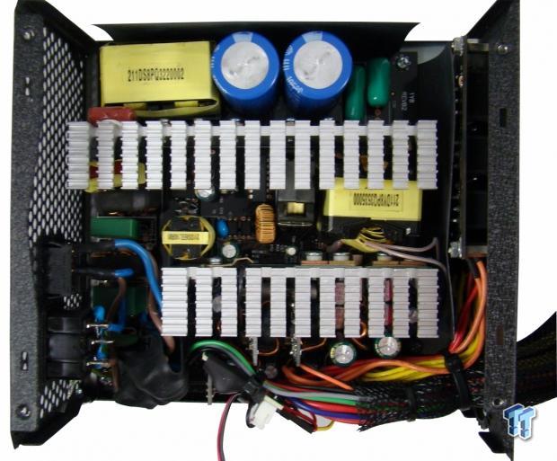 Xigmatek Vector P700 700-Watt 80 PLUS Gold Power Supply Review 21
