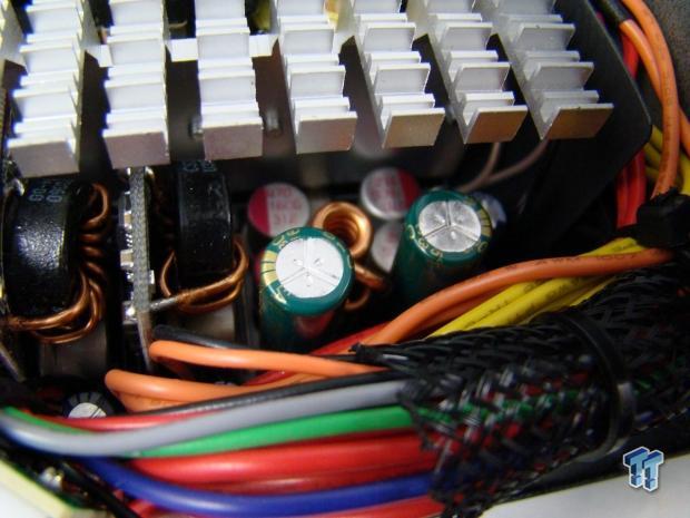 Xigmatek Vector P700 700-Watt 80 PLUS Gold Power Supply Review 23