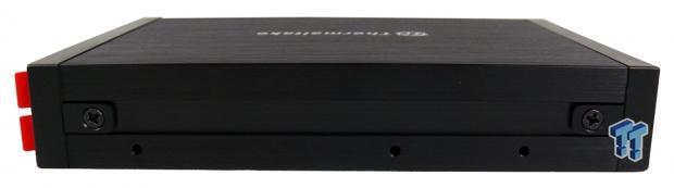 Thermaltake Max 5 Duet 2.5-inch Storage Rack Review 04