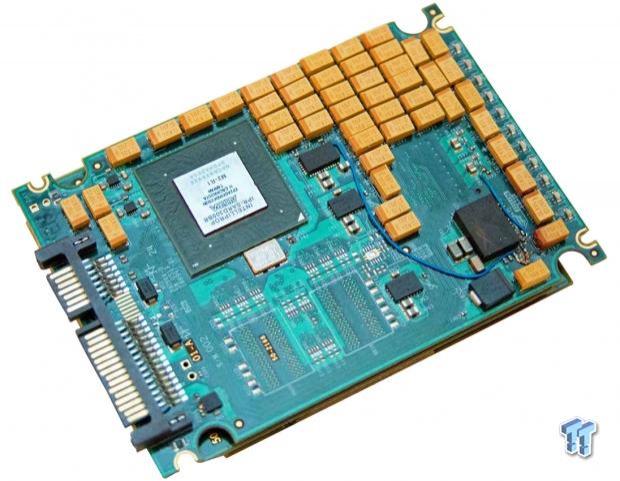 IntelliProp Hydra SATA Bridge IPA-SA117A-BR Review - Tested with Four Intel DC S3700 SSDs 08