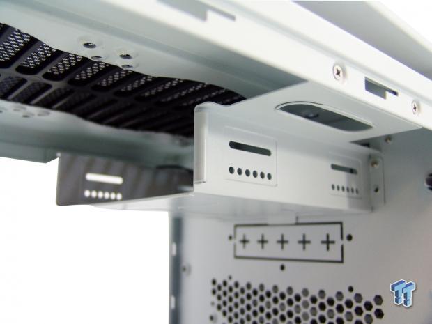 Xigmatek Aquila SFF Chassis Review 15