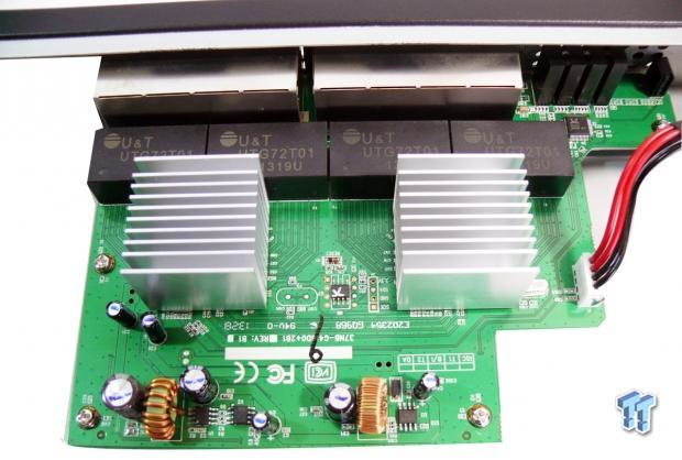 Rosewill RGS-1016 16-Port Gigabit Switch Review 07