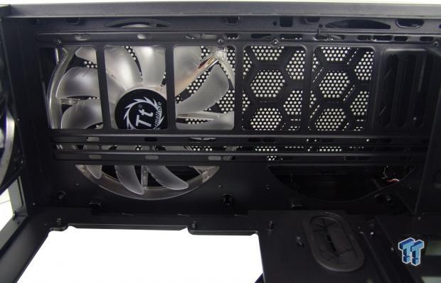 Thermaltake Core V71 Full-Tower Chassis Review 20