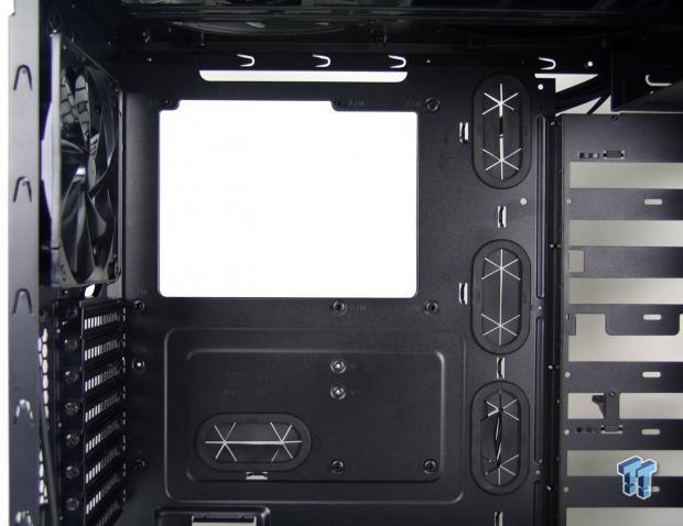 Thermaltake Core V71 Full-Tower Chassis Review 21