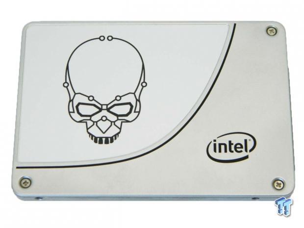 Intel DC P3700 800GB NVMe vs. Intel 730 Series SATA SSD RAID Report 05