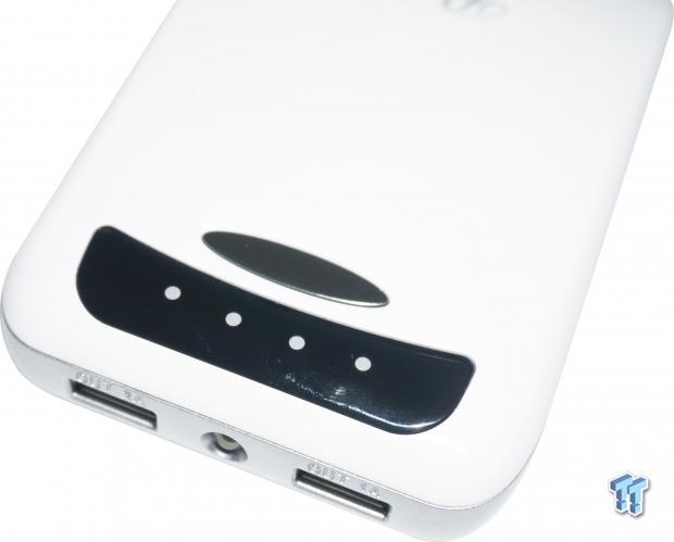 Rosewill Powerbank RCBR-13020 11,200mAh Mobile Battery Review 03 Rosewill Powerbank RCBR-13020 11,200mAh Mobile Battery Review 03