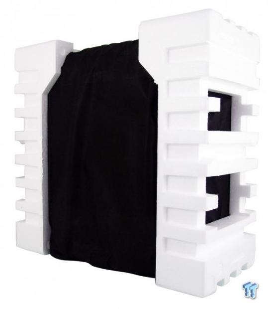 Corsair Graphite 780T Full-Tower Chassis Review 06