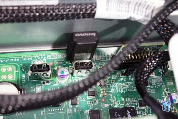 Lenovo ThinkServer RD640 Server Review 15