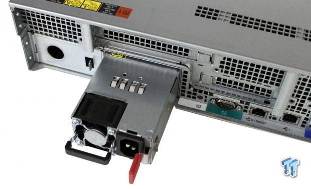 Lenovo ThinkServer RD640 Server Review 17