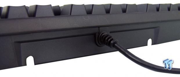 Tt eSPORTS Poseidon ZX Illuminated Mechanical Gaming Keyboard Review 14