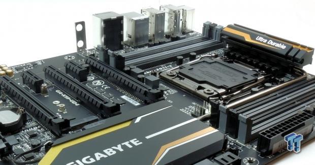 GIGABYTE X99-UD4 (Intel X99) Motherboard