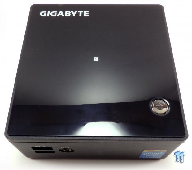 GIGABYTE BRIX BXi7H-5500 Ultra Compact Mini PC Review 01