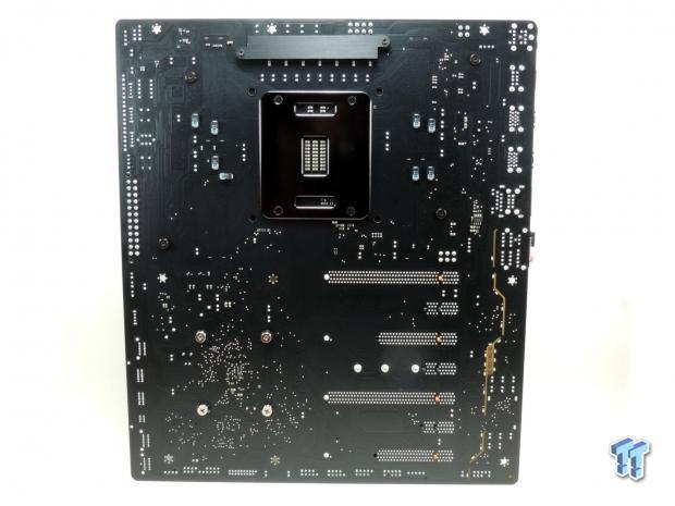 Open Gallery GIGABYTE X99-SOC Champion (Intel X99) Motherboard Review 07