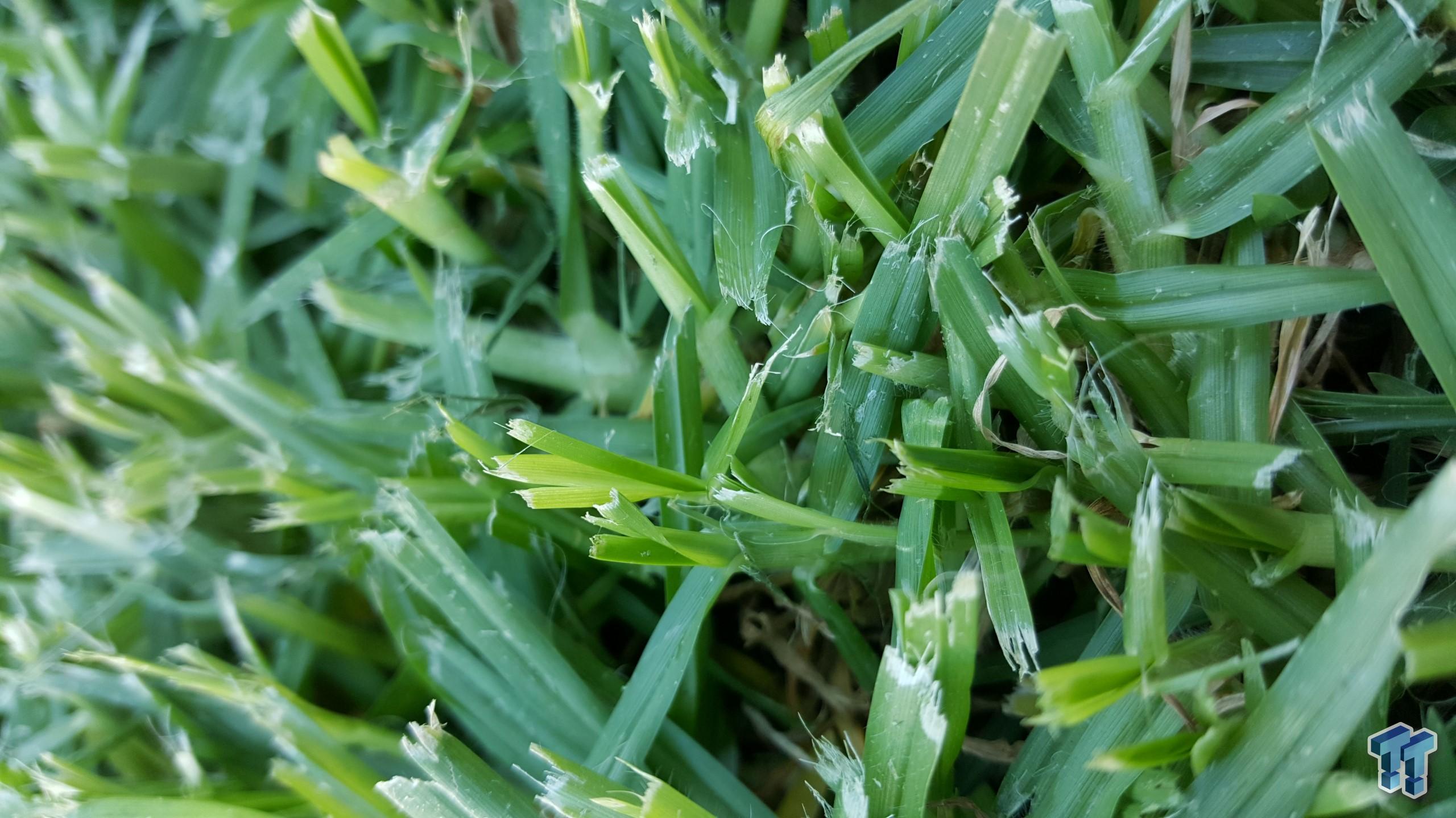 Open enlarged image Samsung Galaxy S6 Edge Review - A Phone From The Future 21