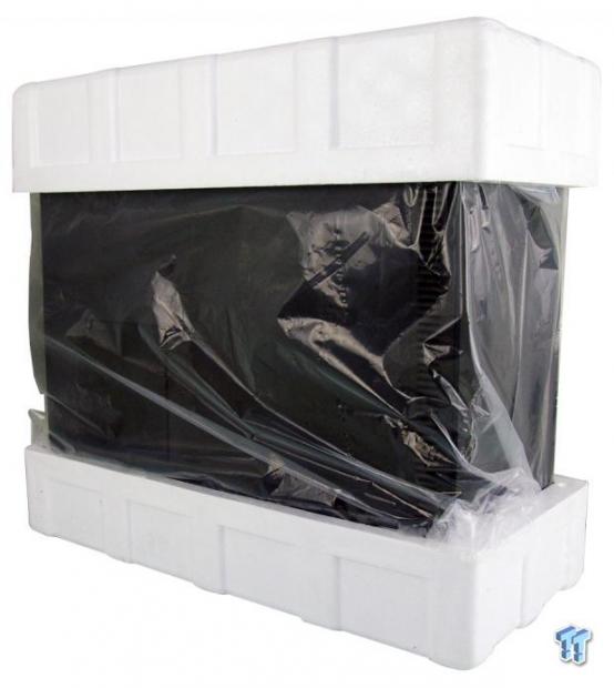 Thermaltake Suppressor F51 Mid-Tower Chassis Review 06