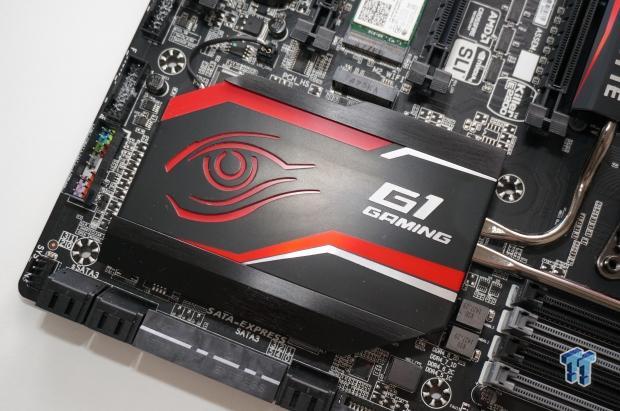 SAPPHIRE Tri-X Radeon R9 Fury Video Card Review - HBM, No Water Cooler 555