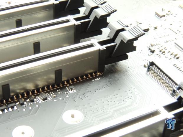 MSI X99A GODLIKE GAMING (Intel X99) Motherboard Review 20