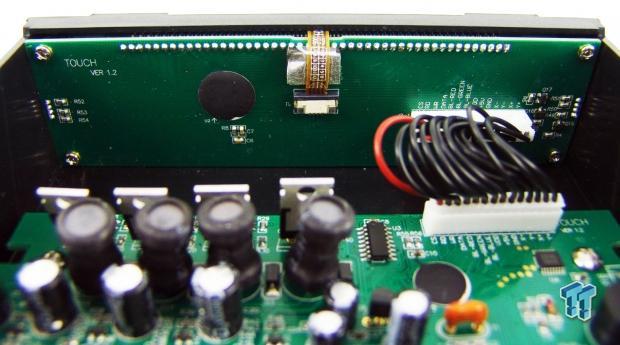 Reeven Four Eyes Touch Fan Controller Review 11