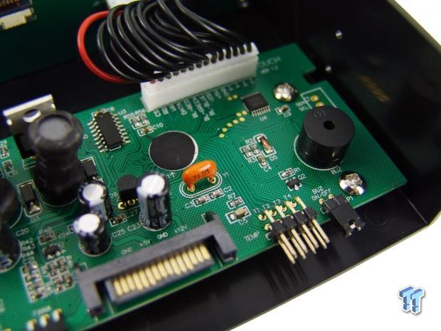 Reeven Four Eyes Touch Fan Controller Review 13