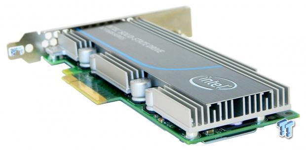 Intel DC P3608 1.6TB Enterprise PCIe NVMe SSD Review 07