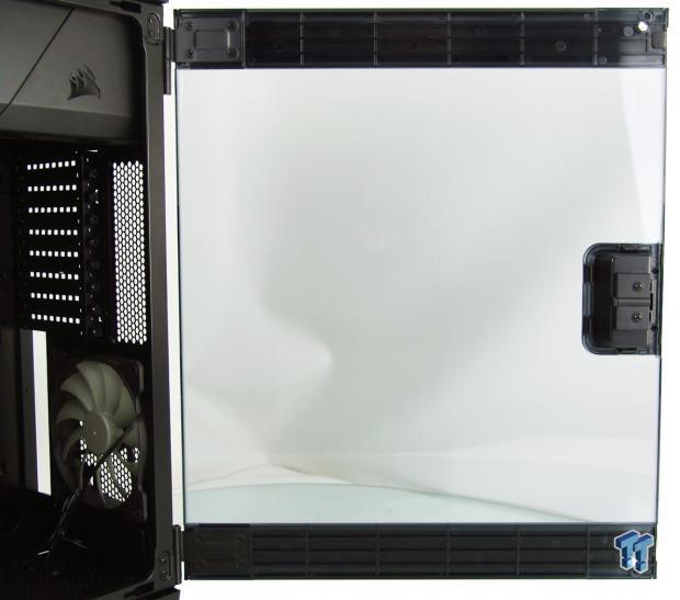 Corsair Carbide Clear 600C Inverse ATX Full-Tower Chassis Review 14 Corsair Carbide Clear 600C Inverse ATX Full-Tower Chassis Review 14