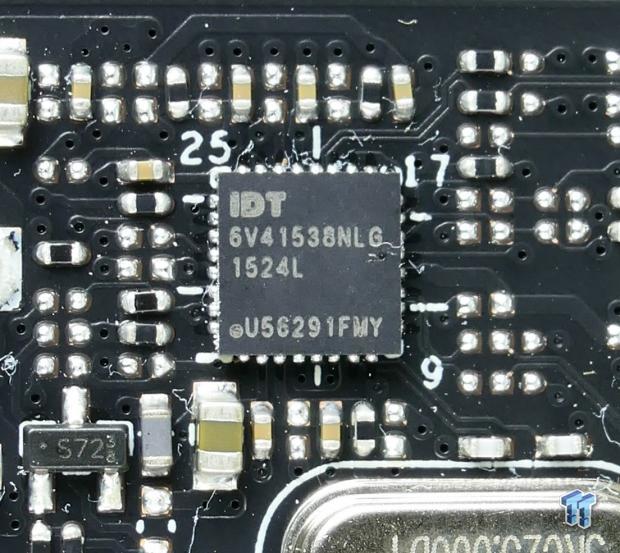 Open Gallery ASUS ROG Maximus VIII Formula (Intel Z170) Motherboard Review 30