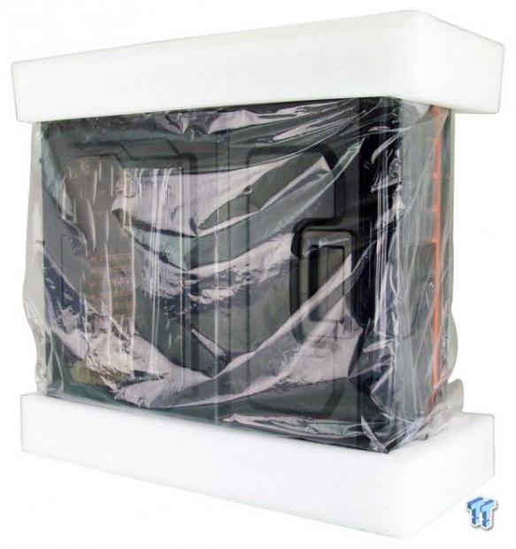 Azza Nova 8000 CSAZ-8000B Full-Tower Chassis Review 06 Azza Nova 8000 CSAZ-8000B Full-Tower Chassis Review 06
