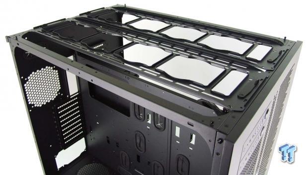 Thermaltake Core W200 Super Tower Chassis Review 20 | TweakTown.com