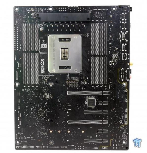 Open Gallery ASUS ROG STRIX X99 GAMING (Intel X99) Motherboard Review 07