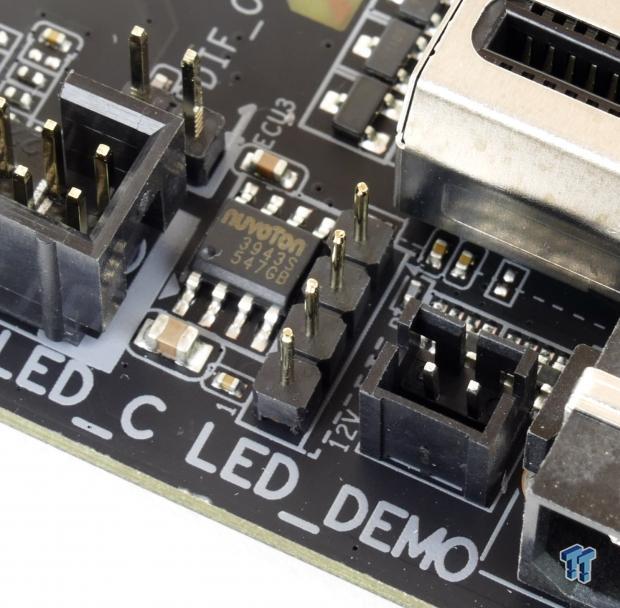 Open Gallery GIGABYTE X99-Ultra Gaming (Intel X99) Motherboard Review 15