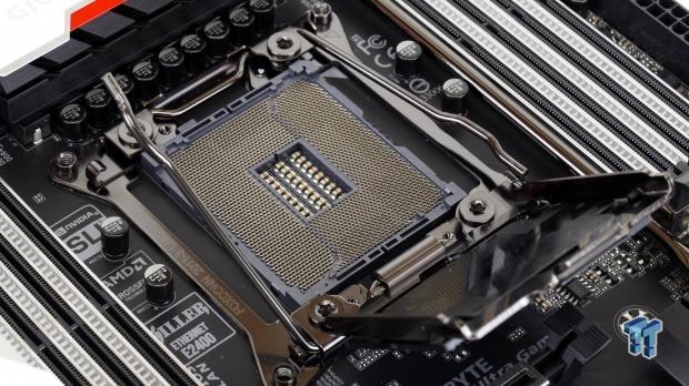 GIGABYTE X99-Ultra Gaming (Intel X99) Motherboard Review 16