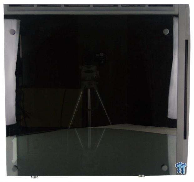 BitFenix Aurora Mid-Tower Chassis Review 10