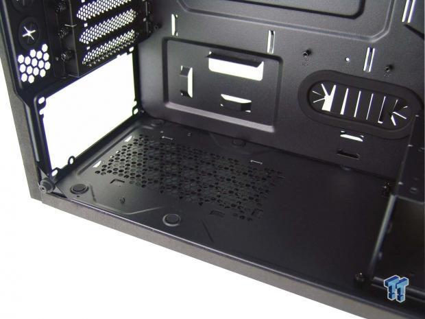 BitFenix Aurora Mid-Tower Chassis Review 20