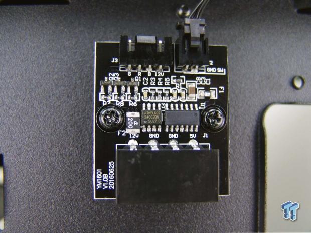 BitFenix Aurora Mid-Tower Chassis Review 23