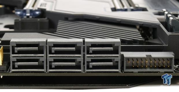 ASUS ROG Maximus IX Formula Z270 Motherboard Review 12